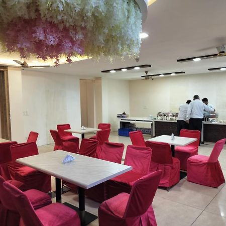Hotel Luxuria Ludhiana Exterior photo