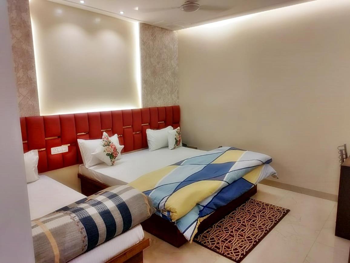 Hotel Luxuria Ludhiana Exterior photo