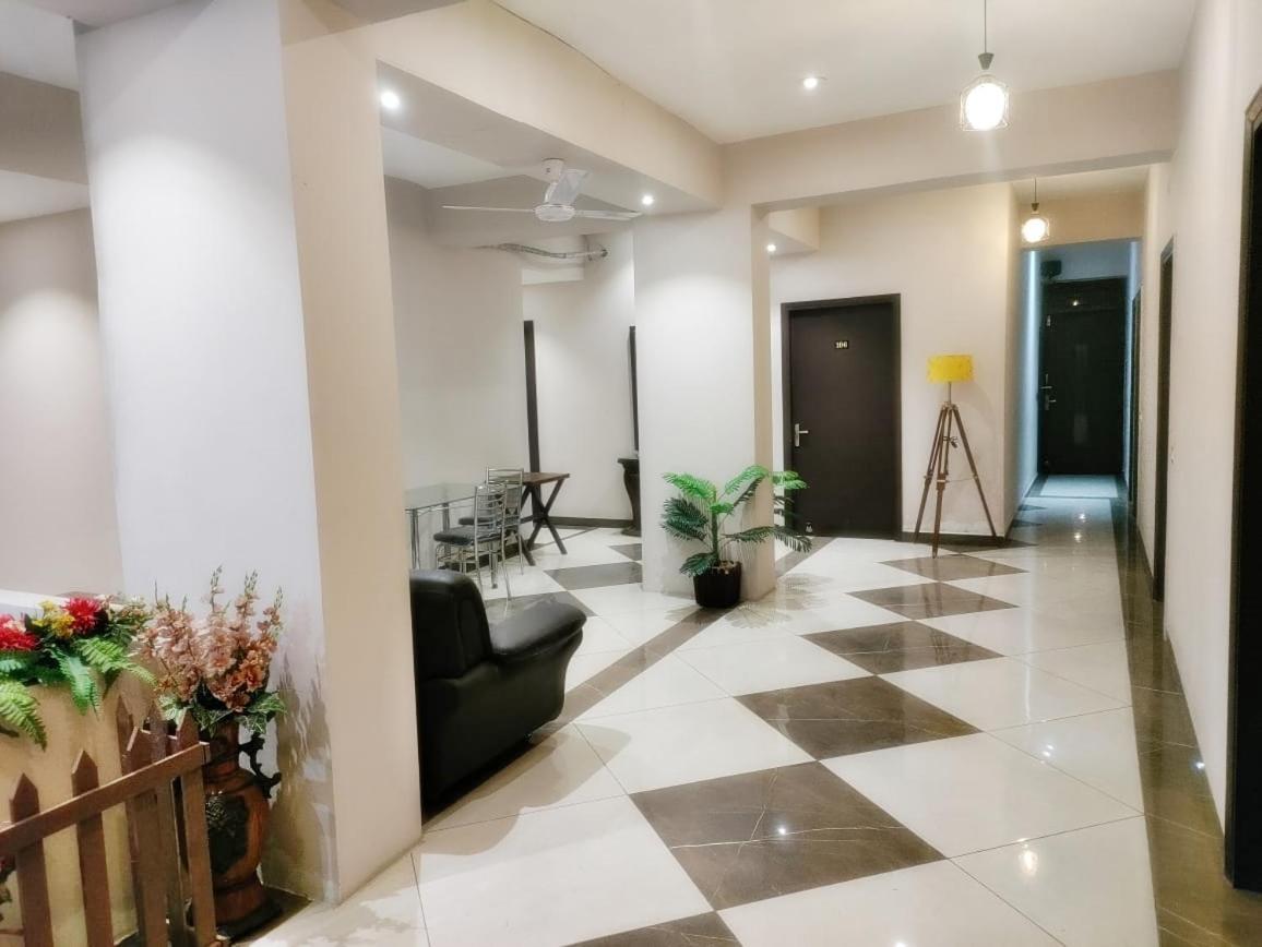 Hotel Luxuria Ludhiana Exterior photo