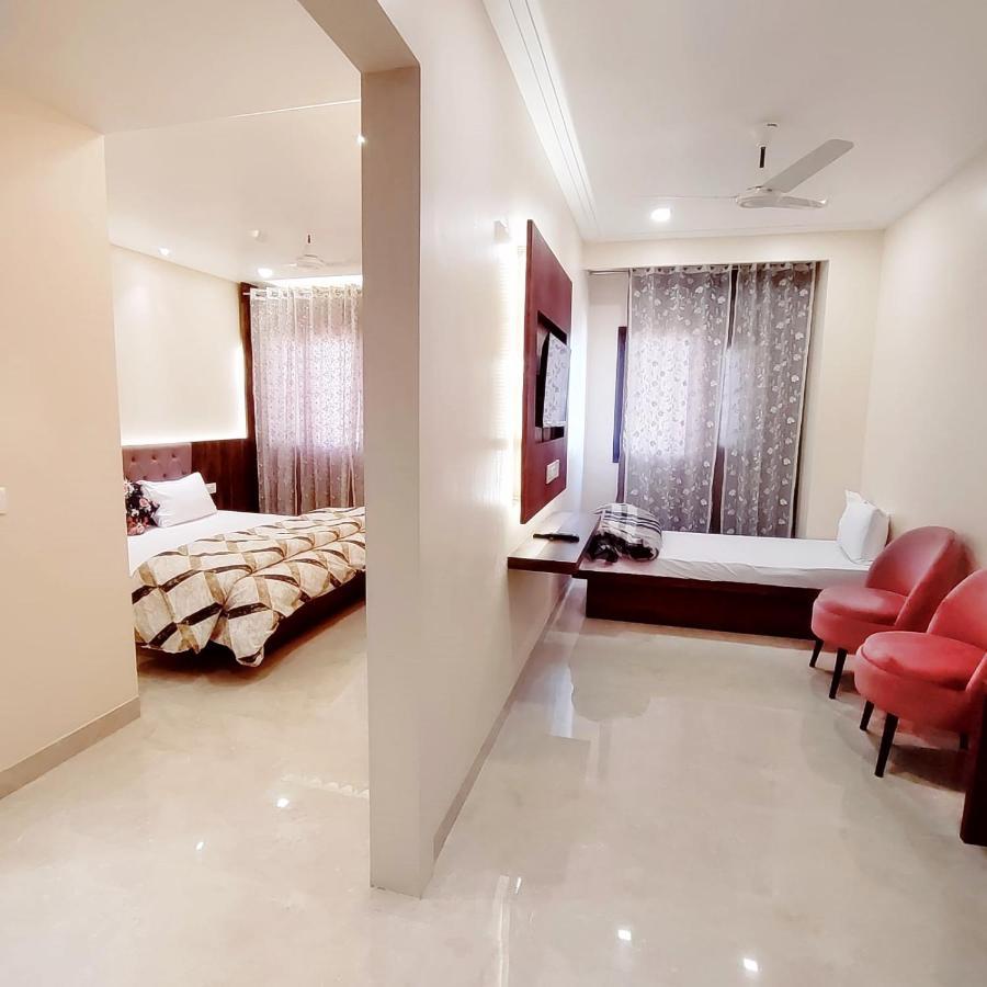 Hotel Luxuria Ludhiana Exterior photo